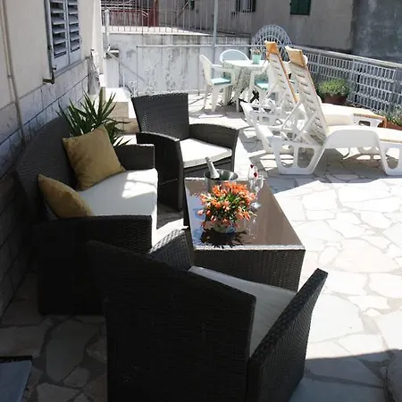 Διαμέρισμα Bruno *