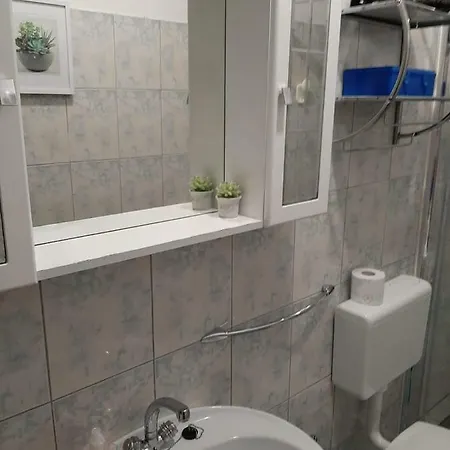 Bruno Διαμέρισμα *