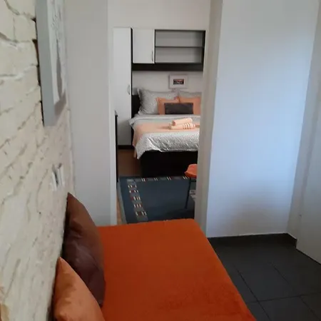 Διαμέρισμα Bruno *